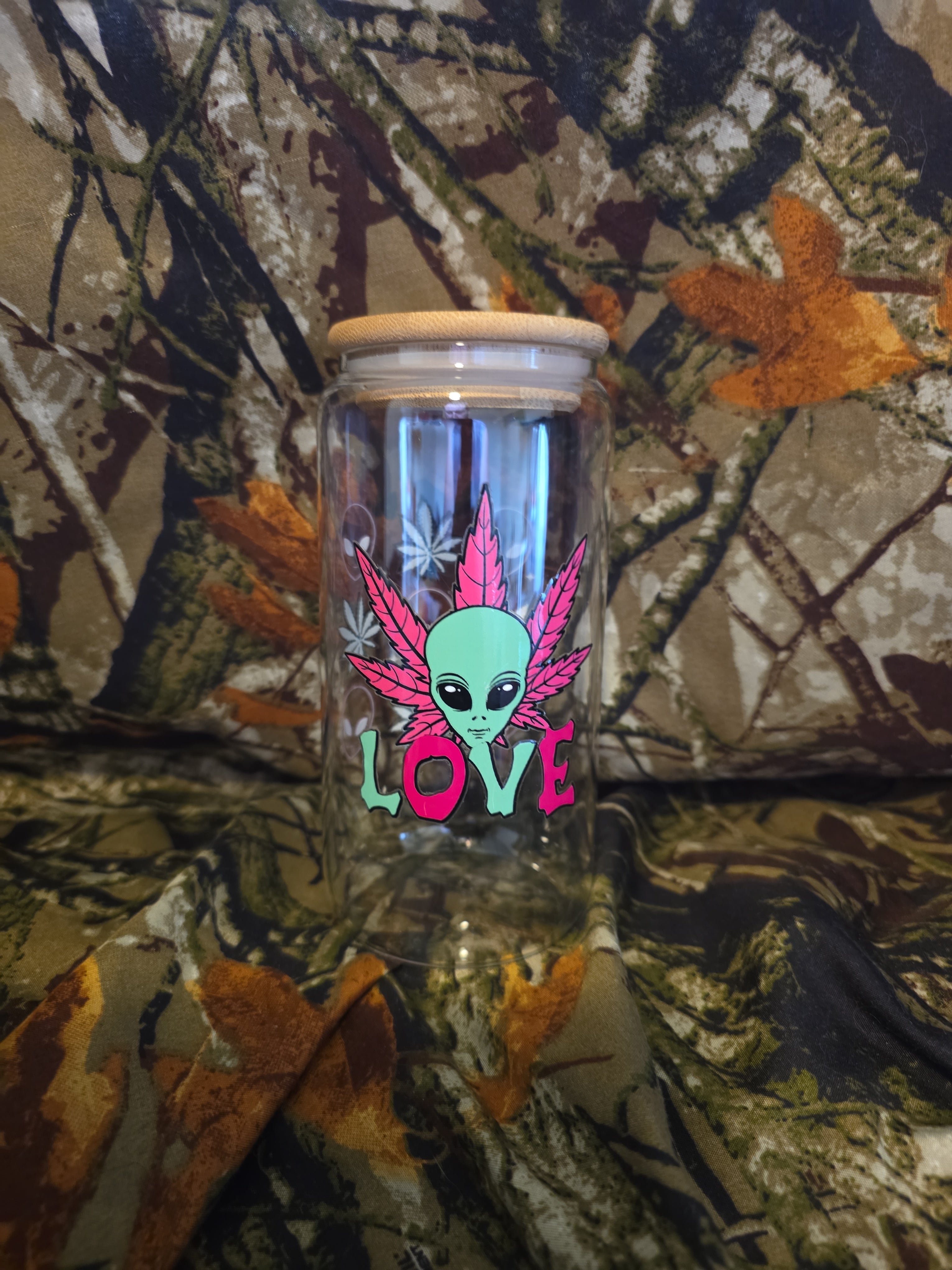 Alien Love Glass Tumbler