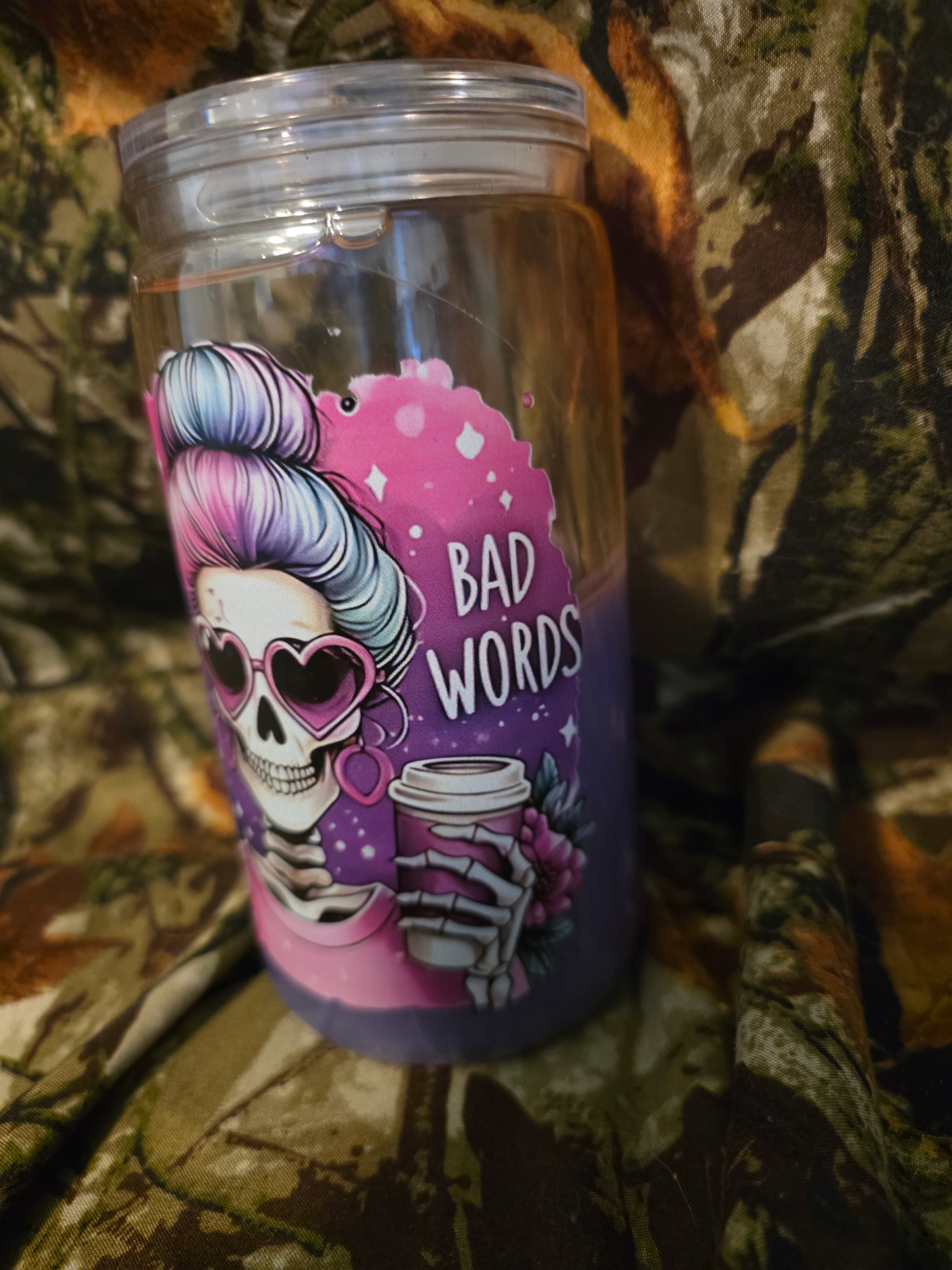 16 oz Plastic Snow Globe Tumbler – Good Moms Say Bad Words