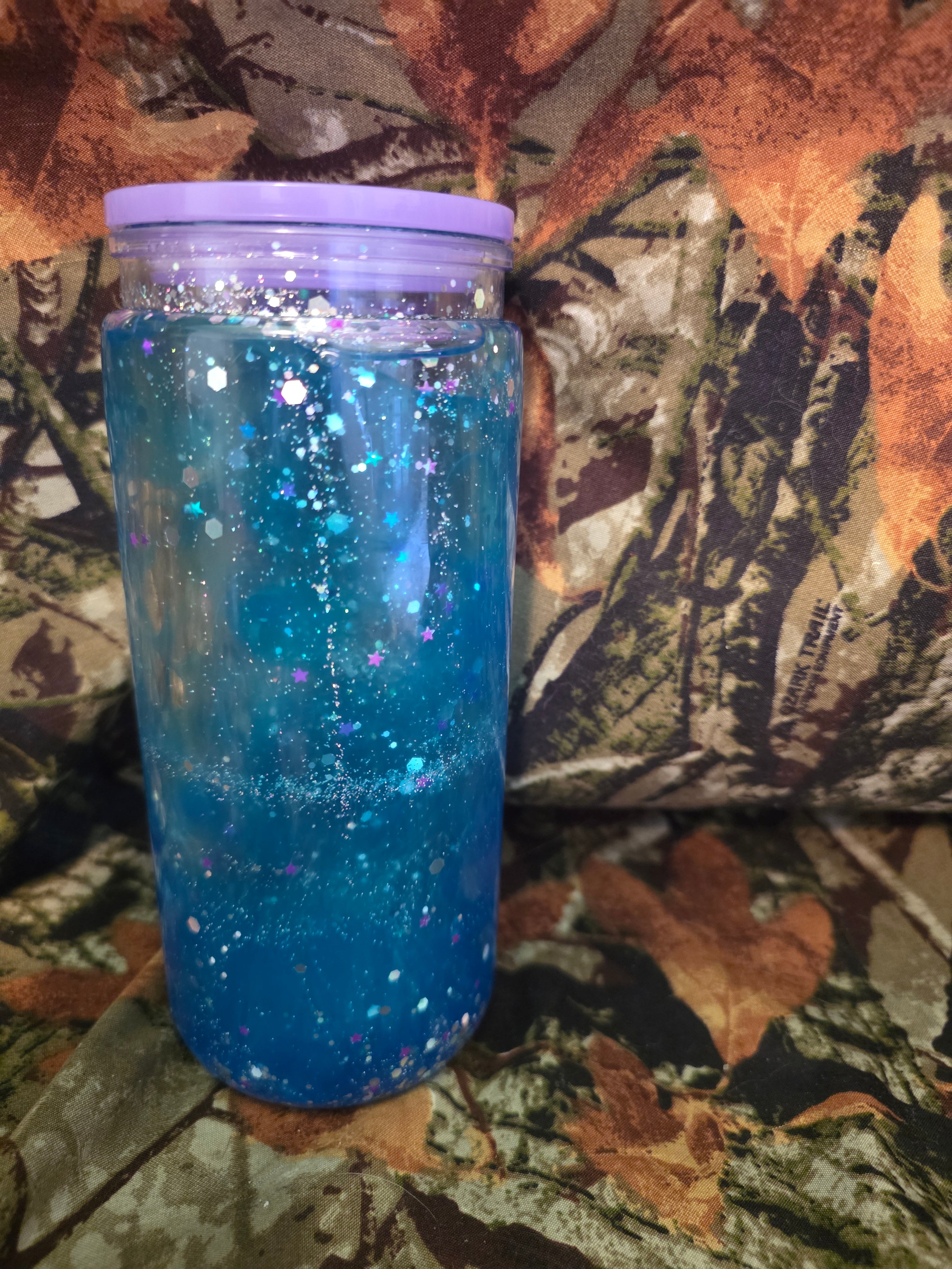 20 oz Plastic Snow Globe Tumbler – Blue Glitter Swirl Cup