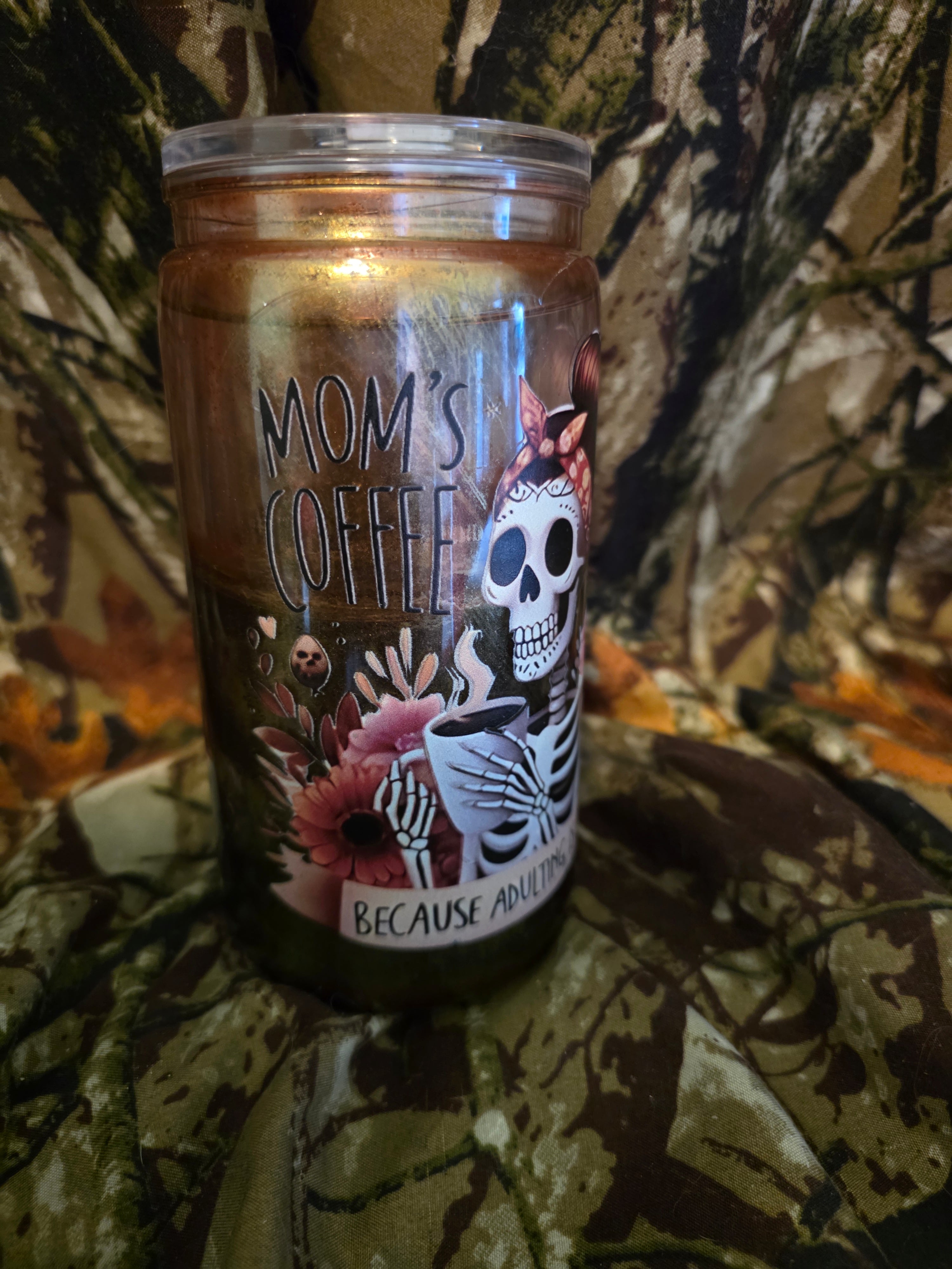 16 oz Plastic Snow Globe Tumbler – Skeleton Mom’s Coffee Design