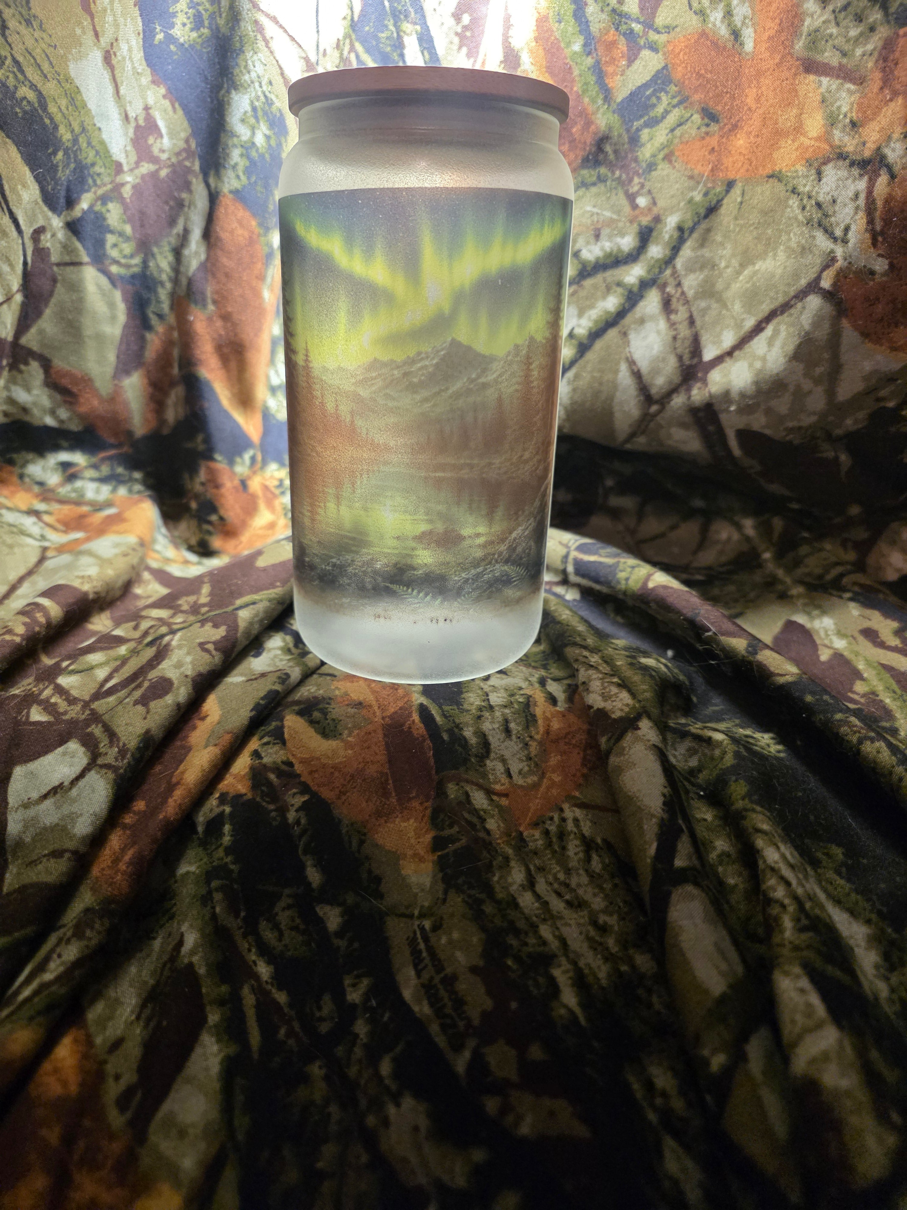 Glow in the Dark Northern Lights Mountain Scene 16 oz Frosted Green Glass Cup