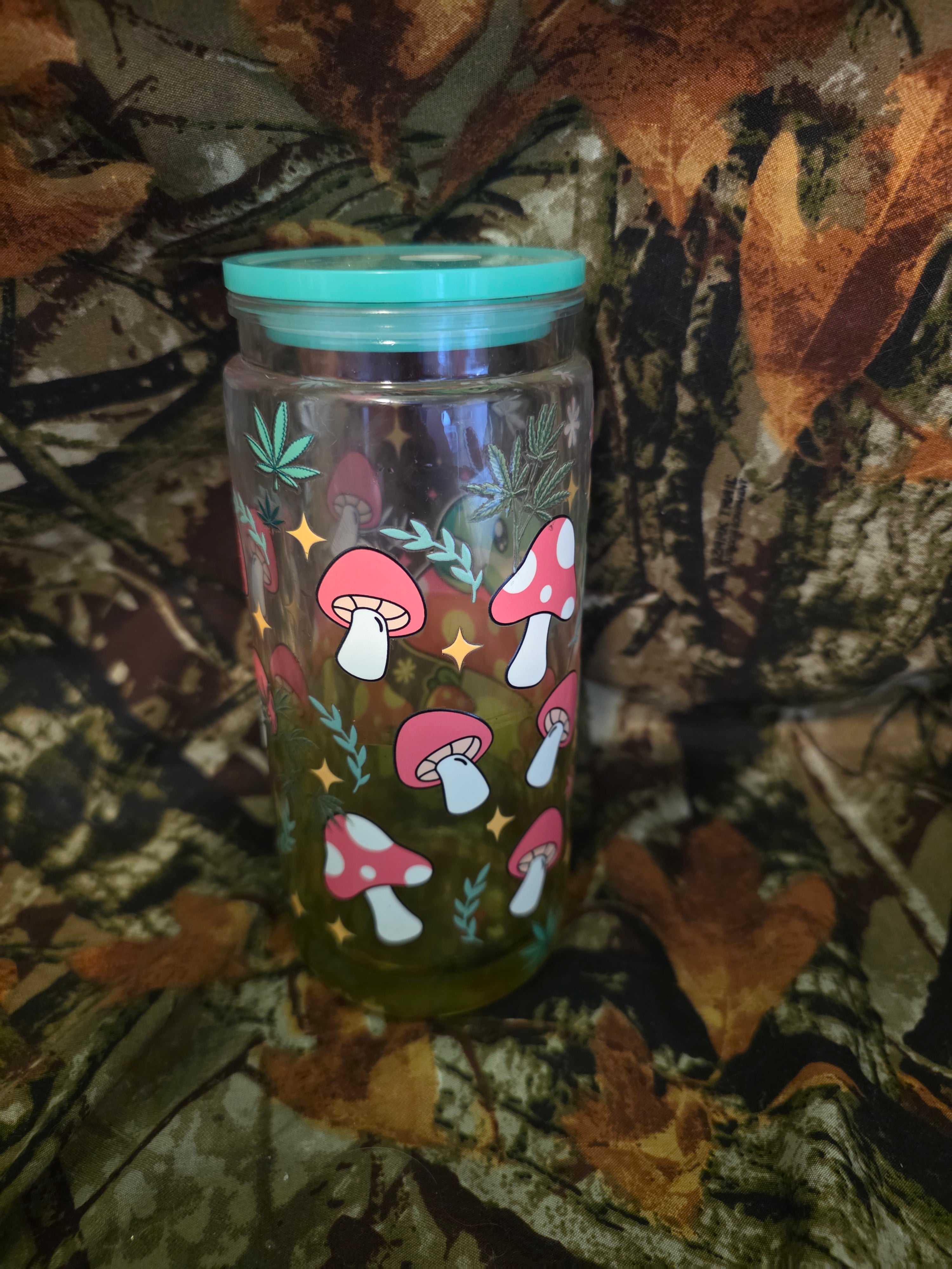 20 oz Plastic Snow Globe Tumbler – Cute Frog Mushroom Glitter Cup with Straw