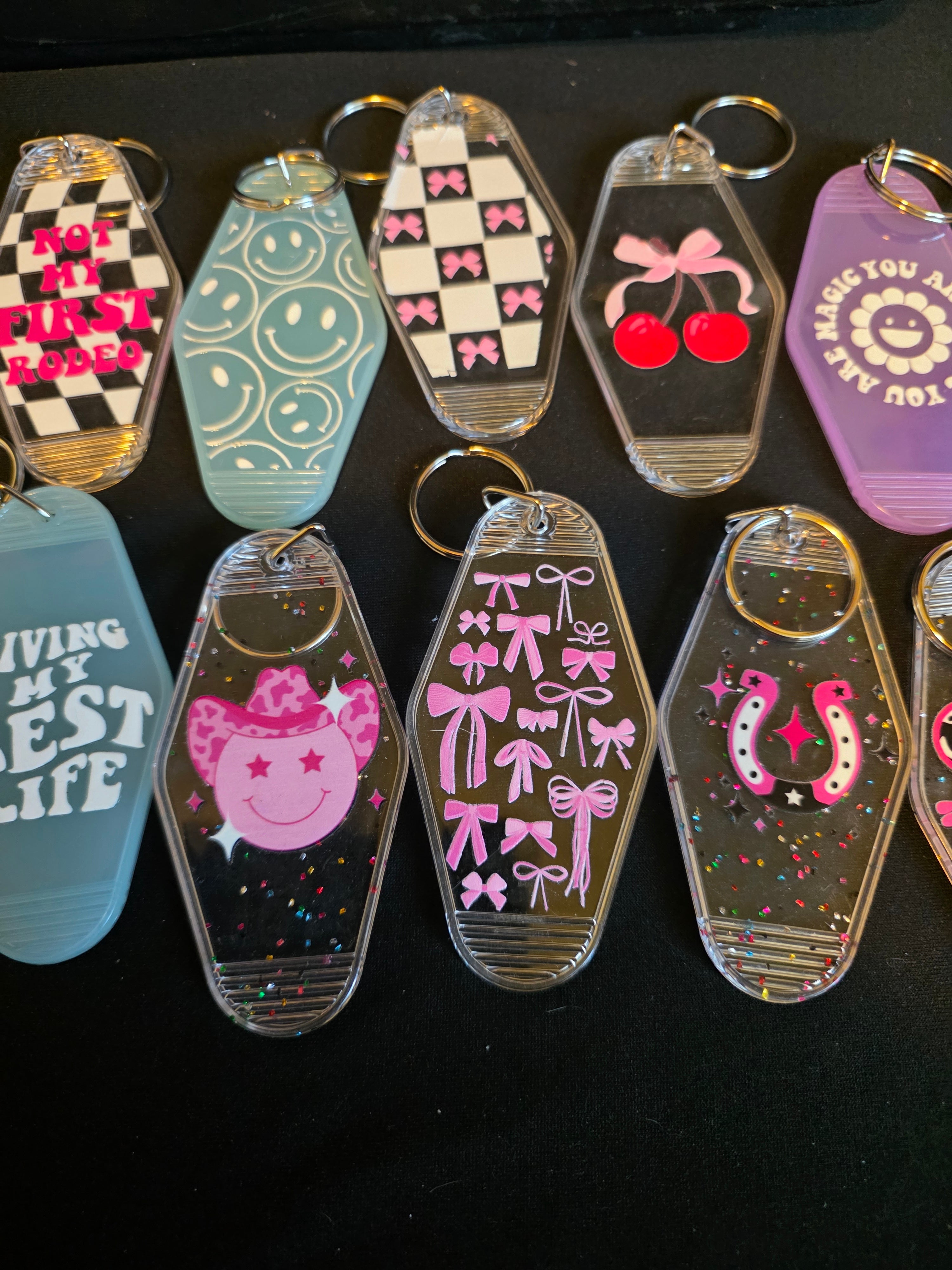 Retro Motel Keychain Collection – Funny, Western & Trendy Designs