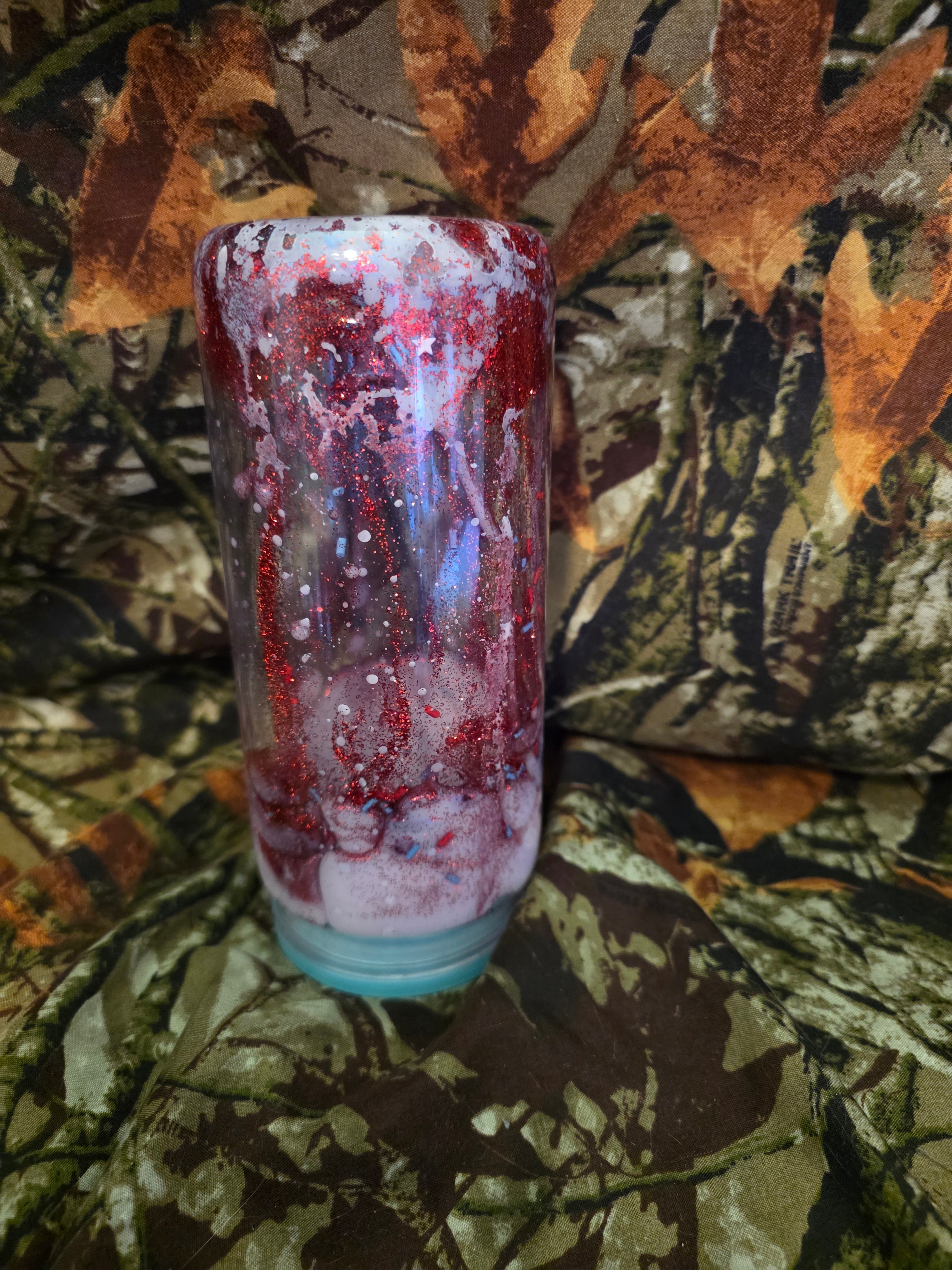 20 oz Plastic Snow Globe Tumbler – Red Glitter Snowfall Cup