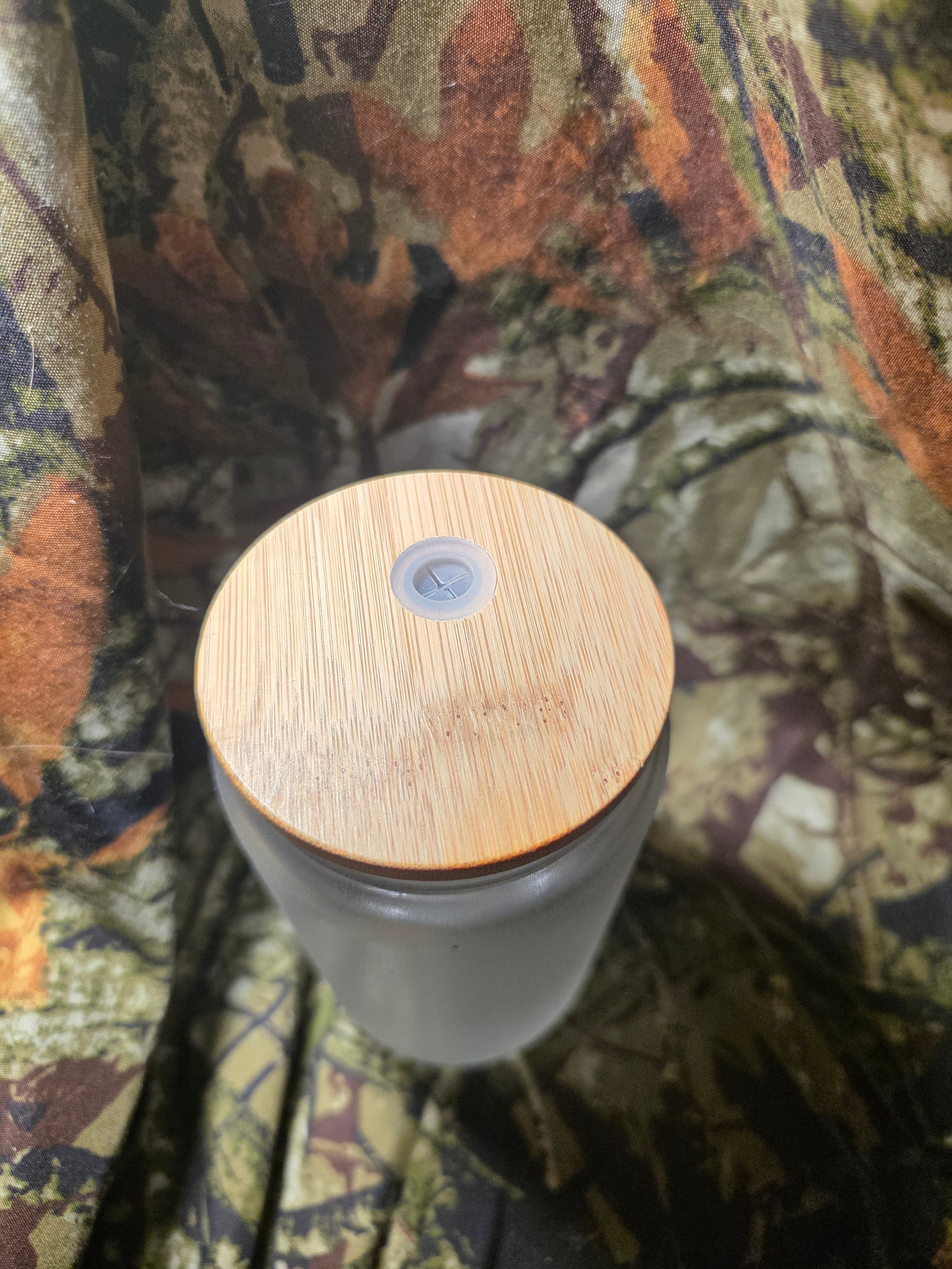 Glow in the Dark Blue Aurora Wolf 16 oz Frosted Glass Cup