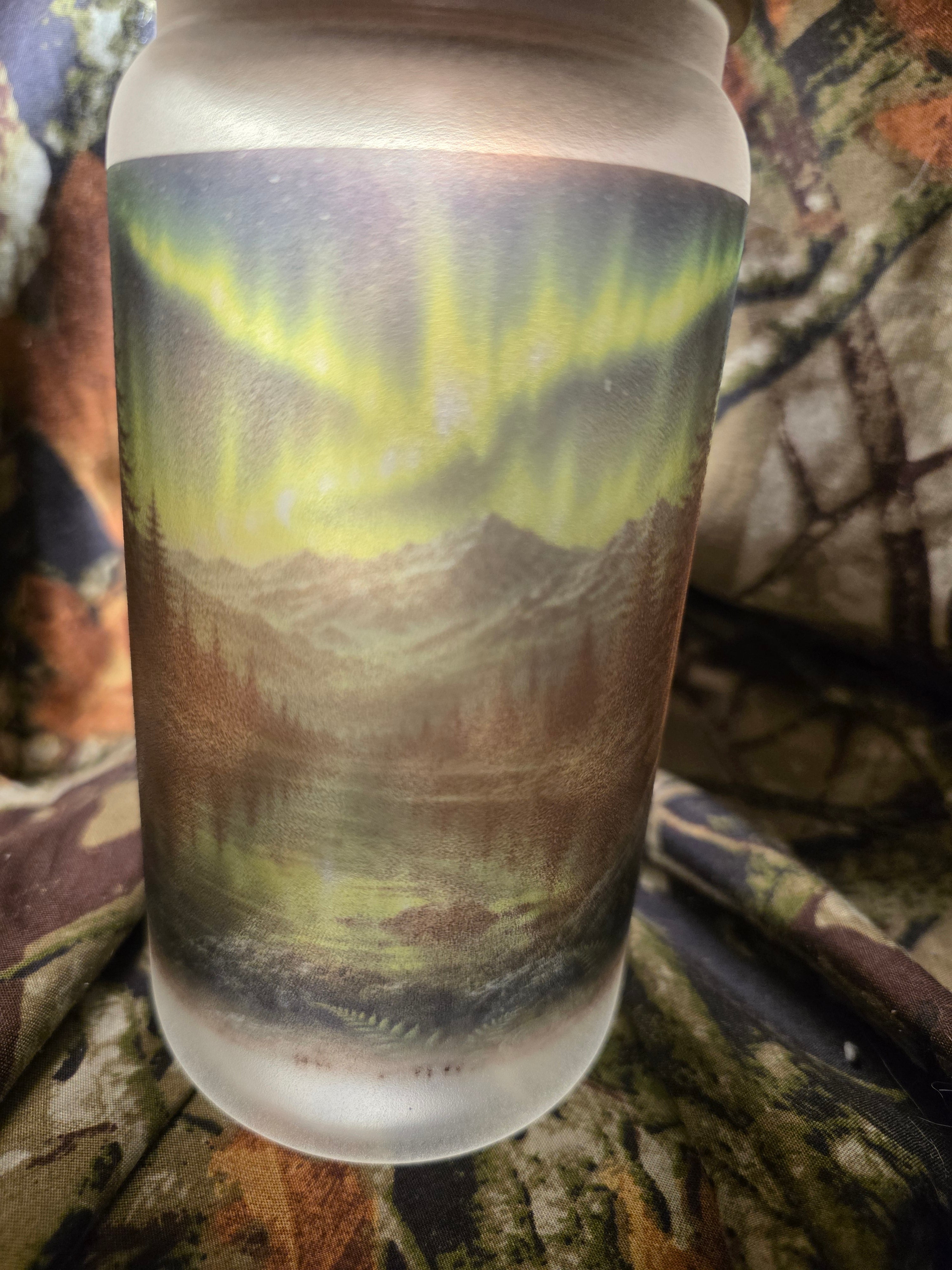 Glow in the Dark Northern Lights Mountain Scene 16 oz Frosted Green Glass Cup