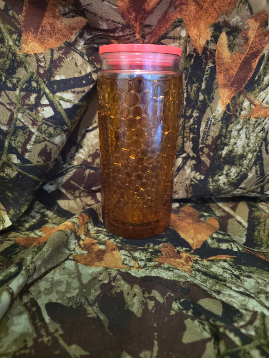 20 oz Plastic Snow Globe Tumbler – Amber Bubble Texture Glitter cup