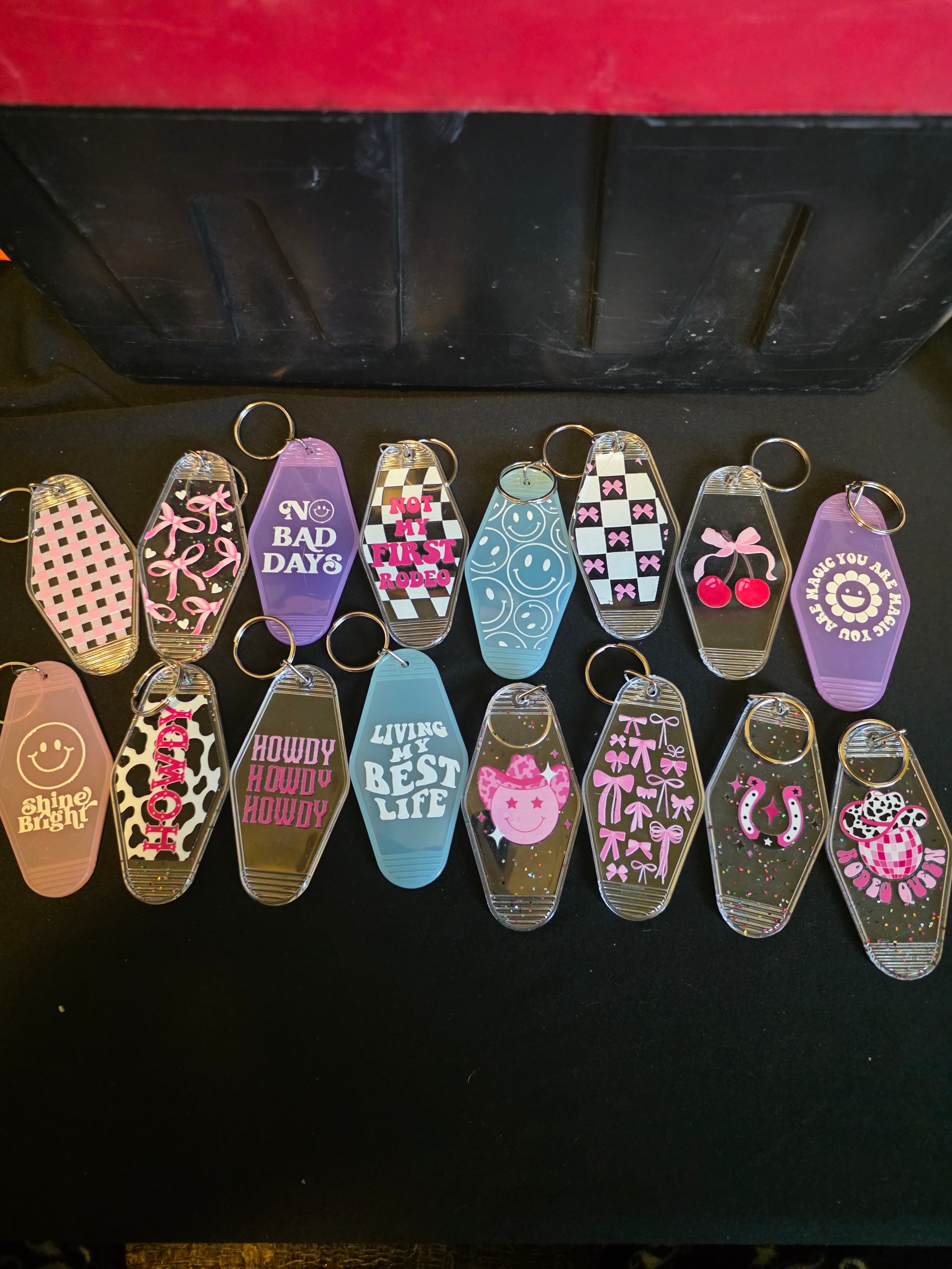 Retro Motel Keychain Collection – Funny, Western & Trendy Designs