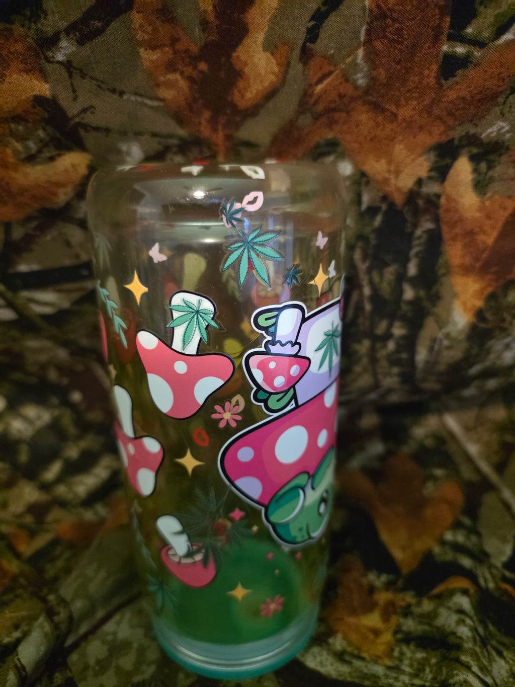 20 oz Plastic Snow Globe Tumbler – Cute Frog Mushroom Glitter Cup with Straw