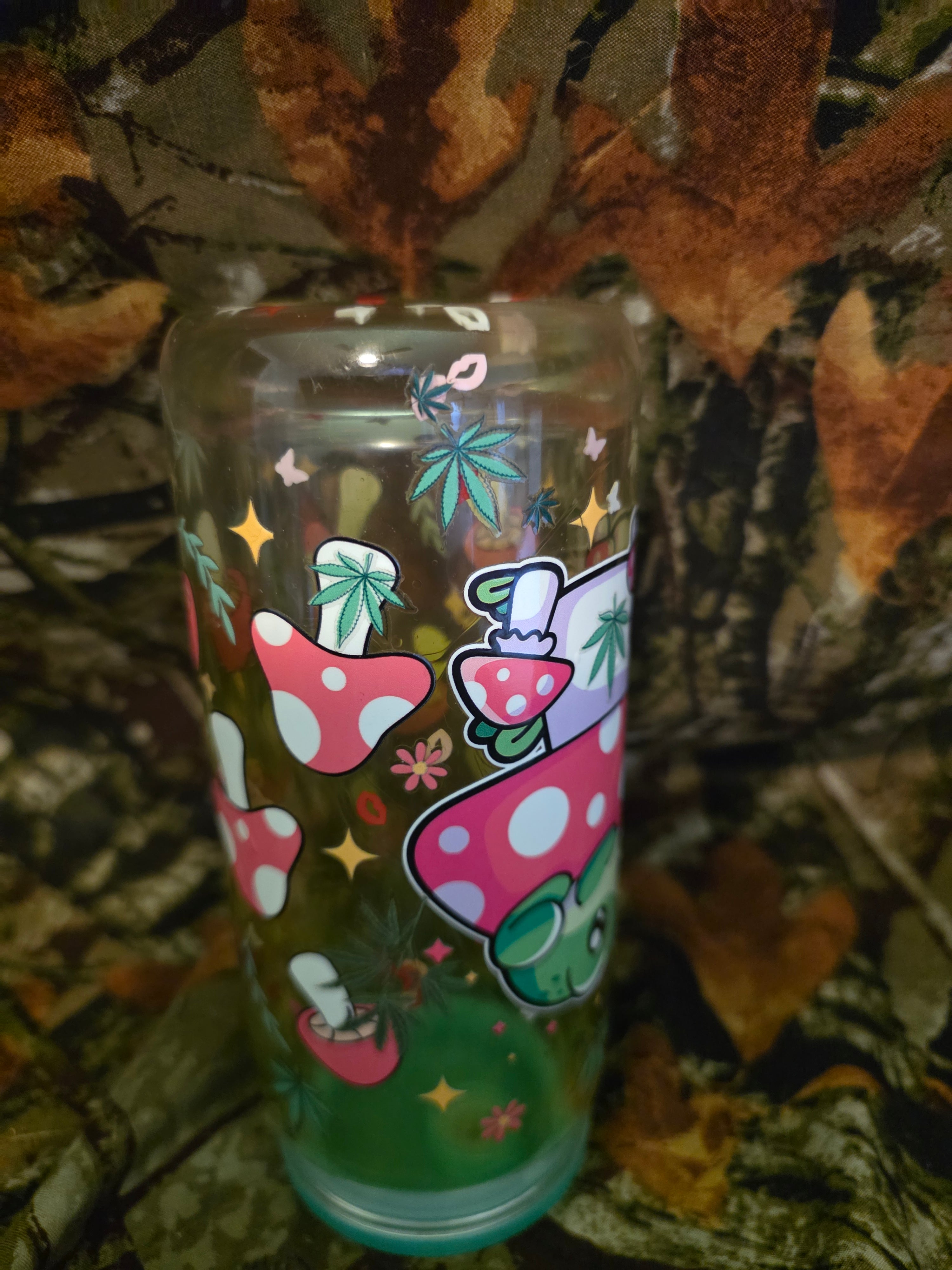 20 oz Plastic Snow Globe Tumbler – Cute Frog Mushroom Glitter Cup with Straw